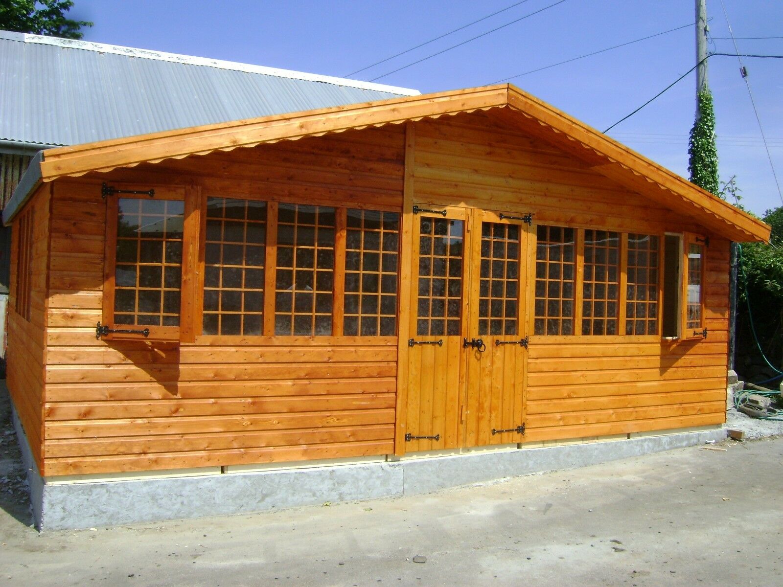 20 x 10 SUPREME SUMMER HOUSE LOG CABIN WOODEN SHED TOP QUALITY TIMBER